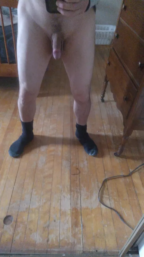 [M]4f looking to suck and play with some tits pm me.