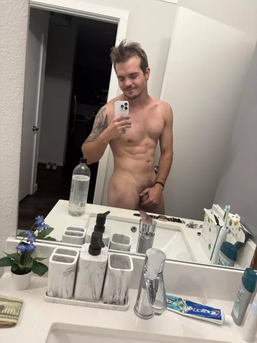 [M4F], [M4FM] in SATX until Monday 10/28… someone make my trip a blast? 😉