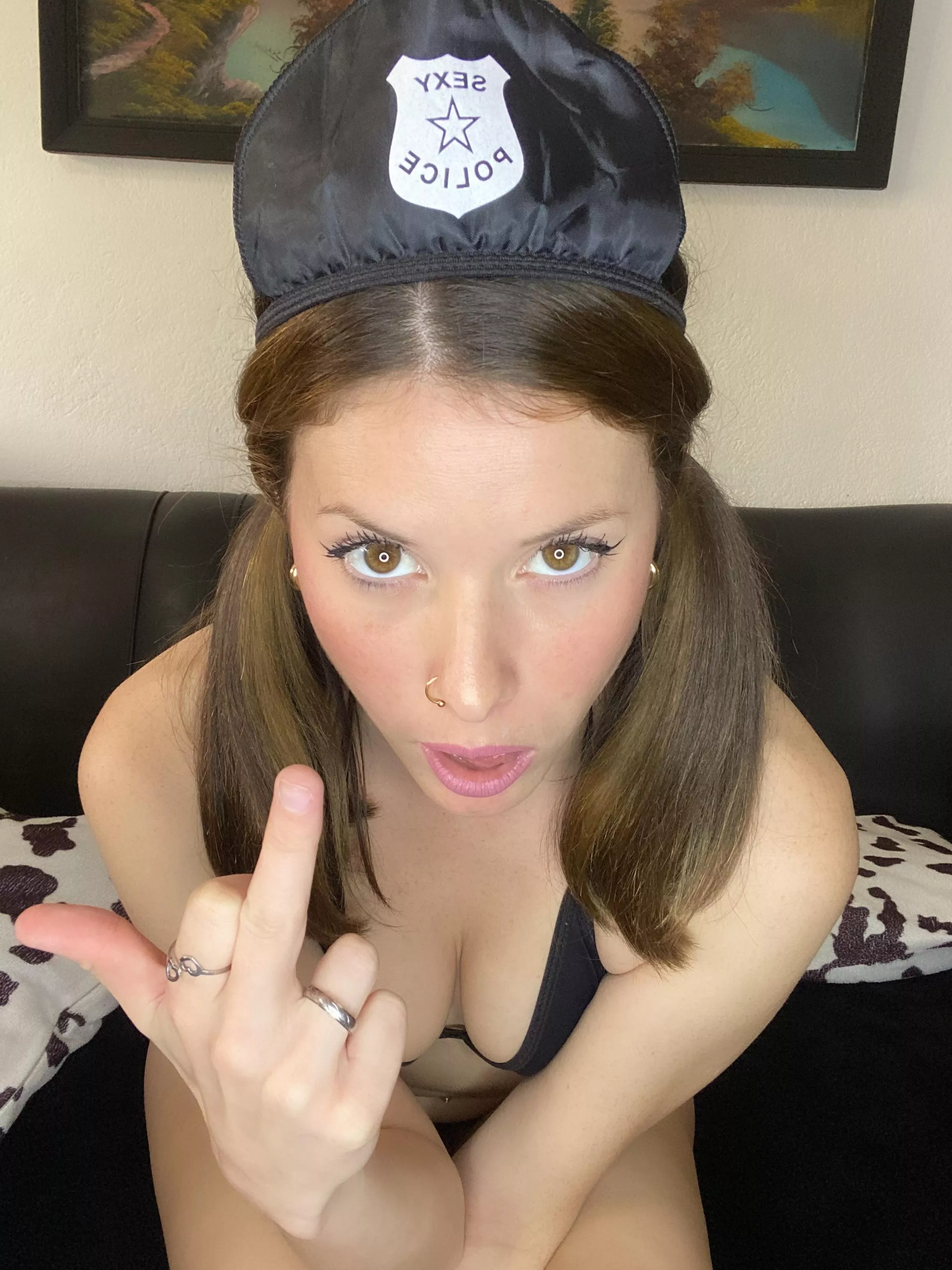 Mommy, the police will arrest you for being a pathetic loser.