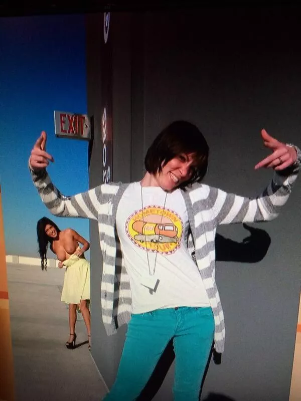 Peace Out; Pieces Out