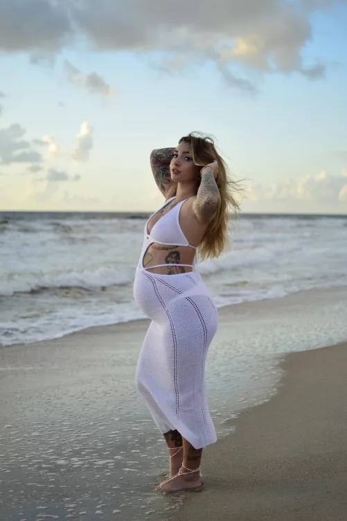 Pregnant at the beach 