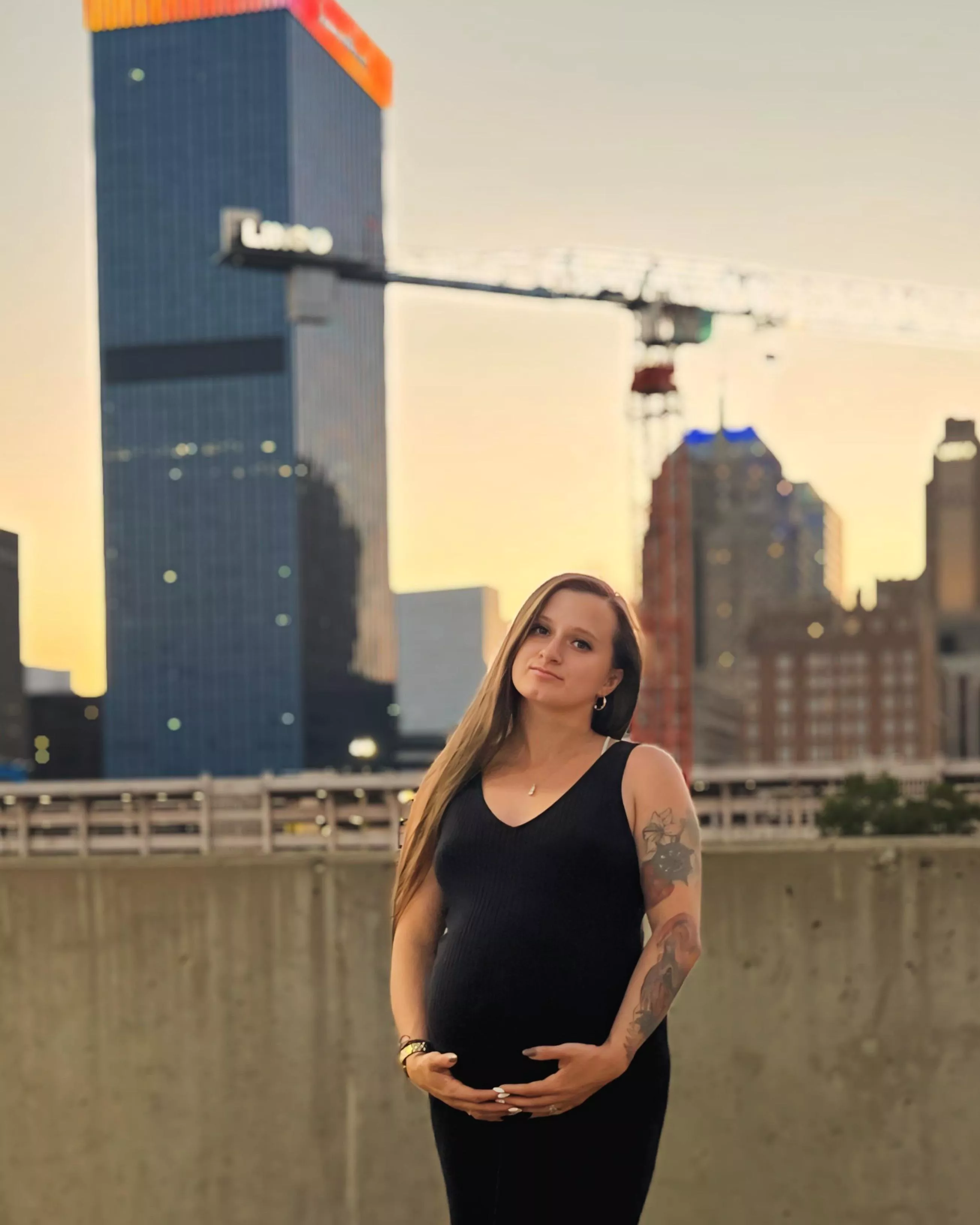 Pregnant in the city✨