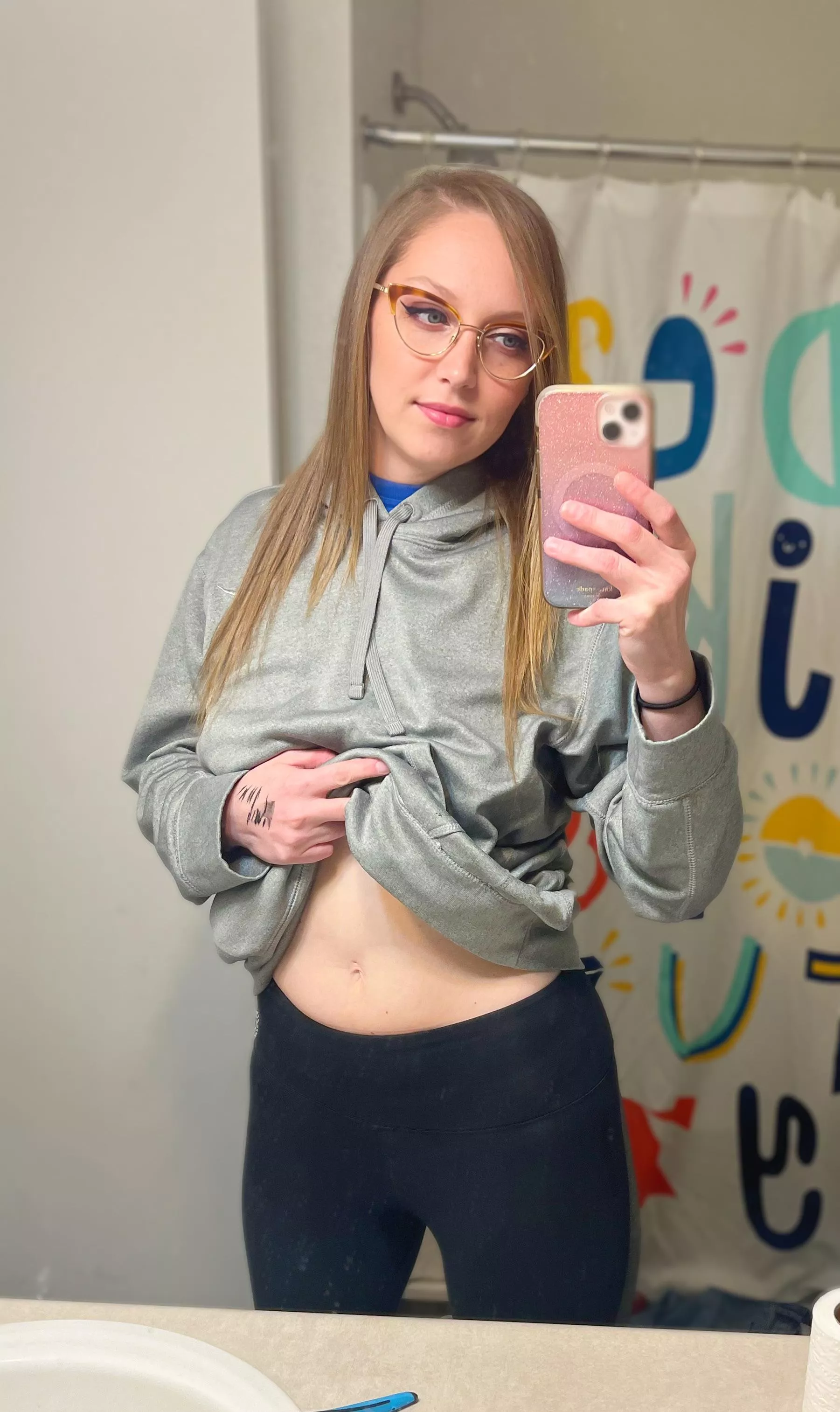 Rate this 33yo mom of 3