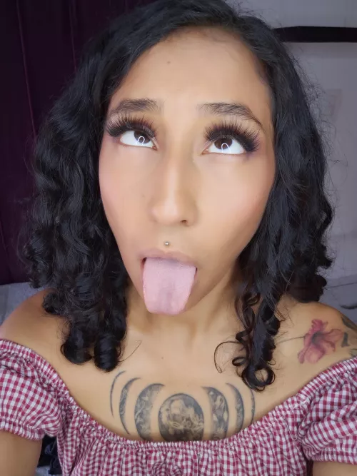 Ready and waiting, mouth wide open