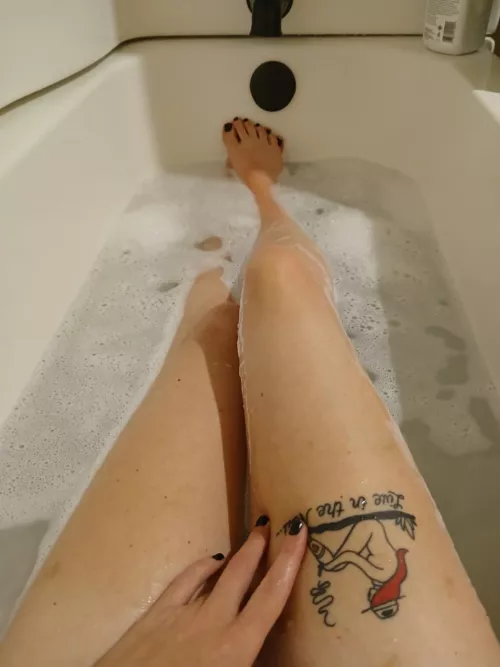 Small tubs long legs