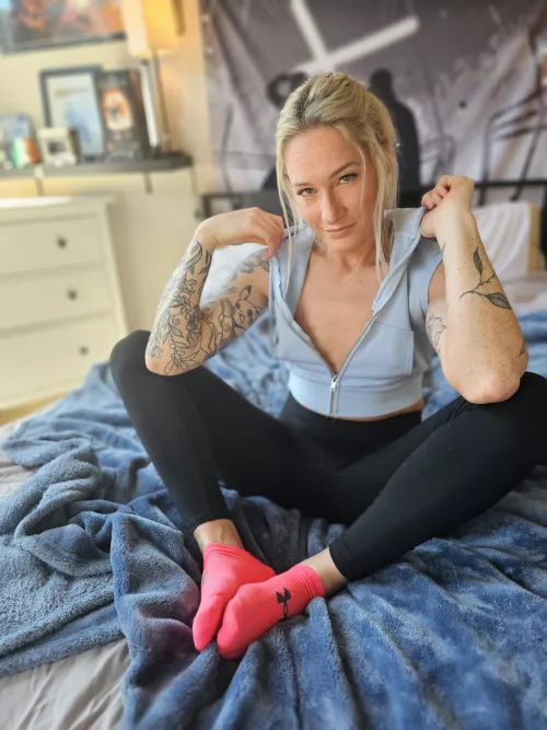 Smell my sweaty gym socks