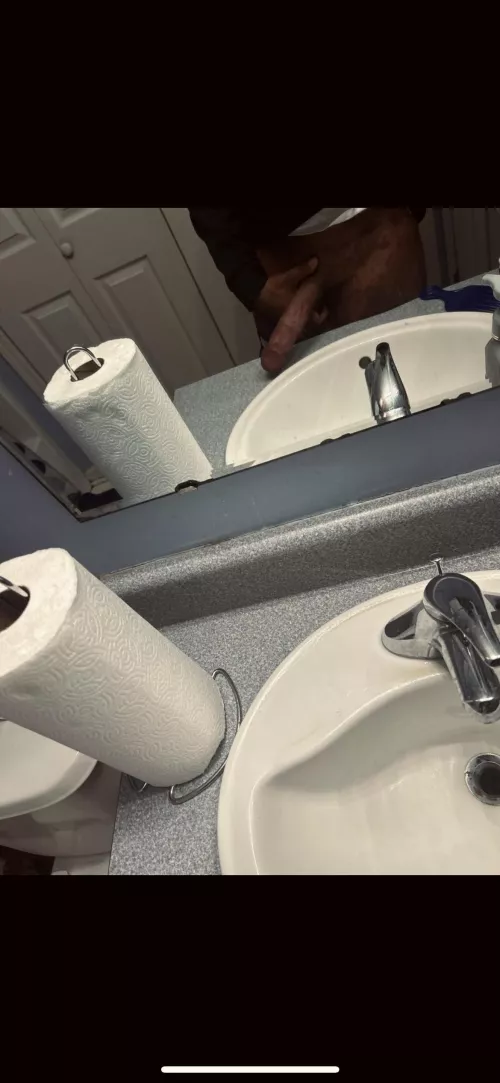 Someone come take this dick 