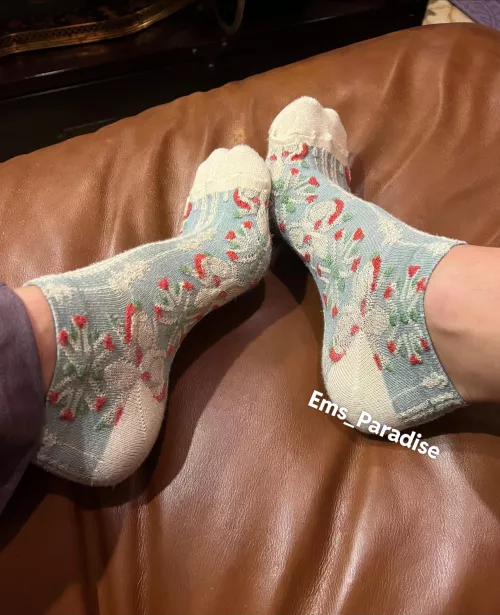 These are so cute, but they’d look better in your mouth! 🥰