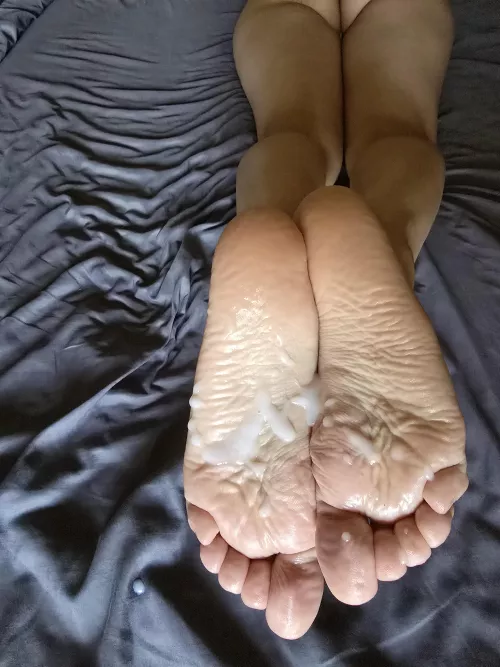 They love being used like cum buckets😉