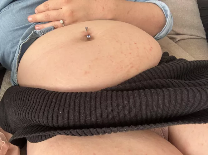 Went out for pizza and came back with my belly full and blissfully stuffed 🍕