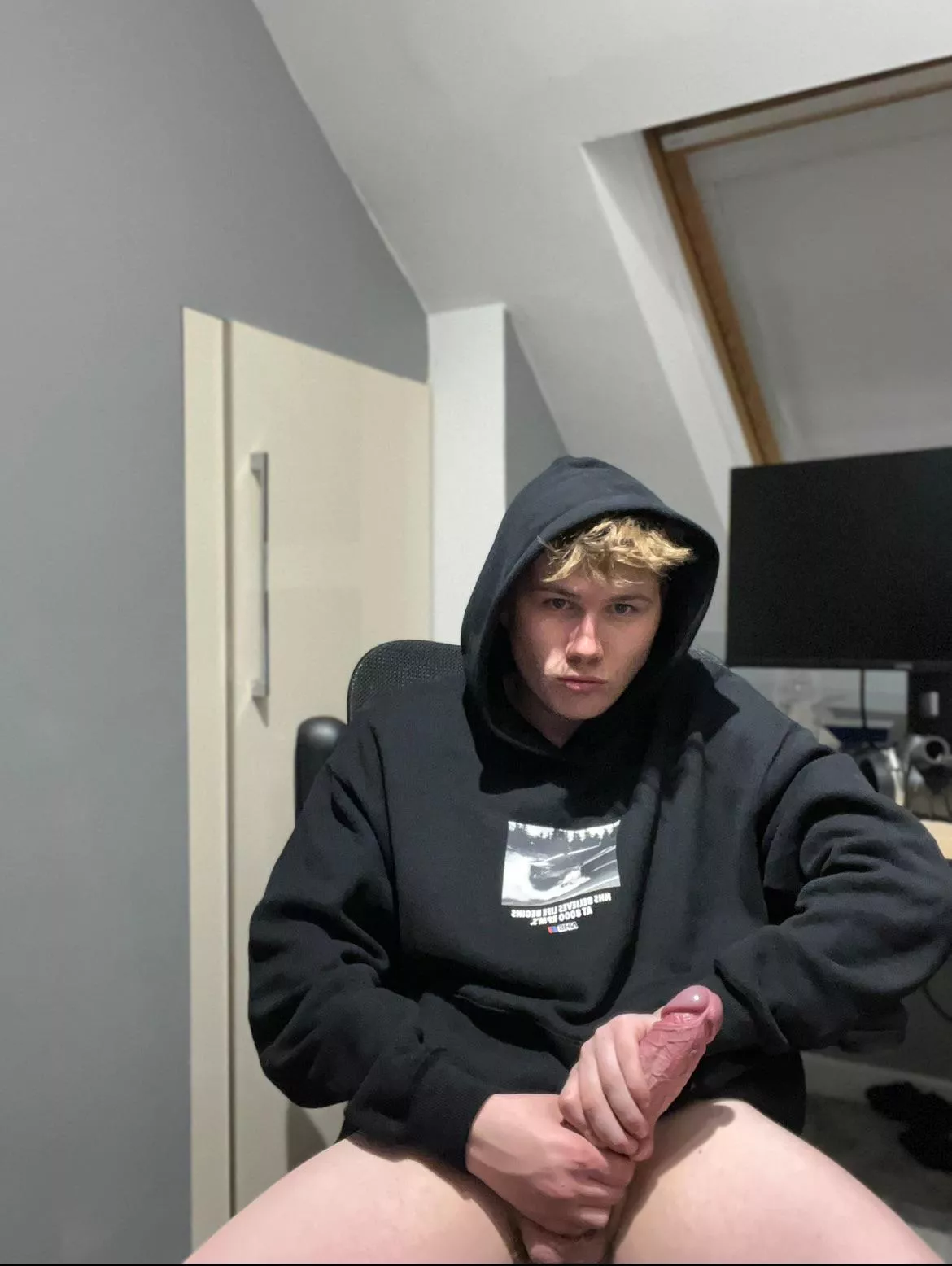 What do I wear for halloween? 