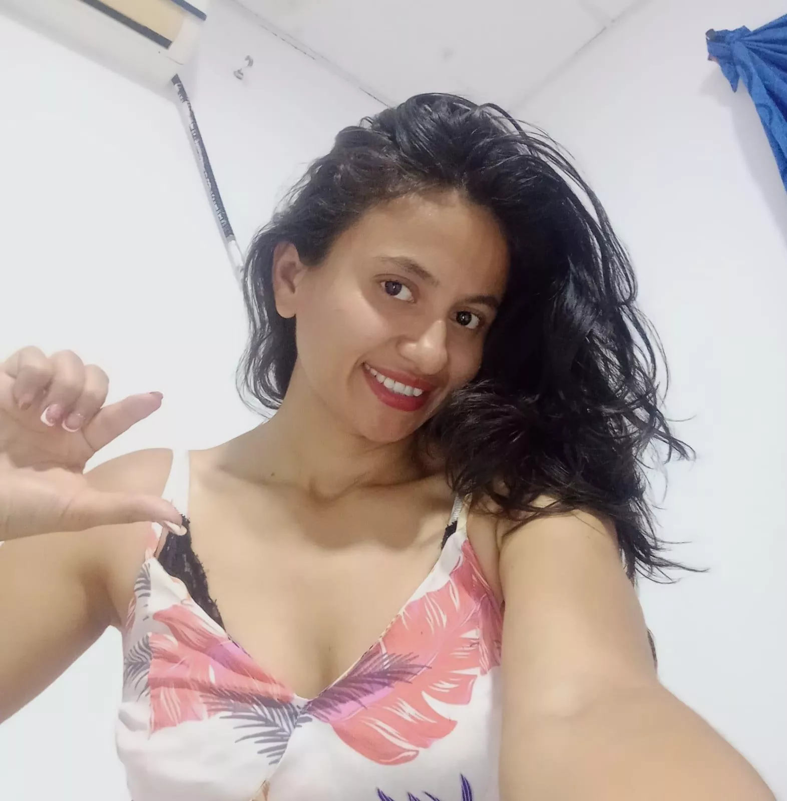 Who wants me to come to their DMs for some humiliation?!!