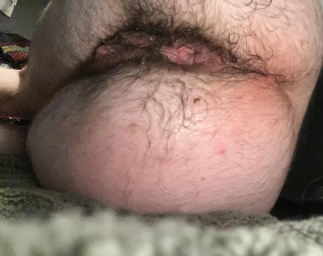 will you fuck my holes while i’m sleeping, spooning you 🥵🥵