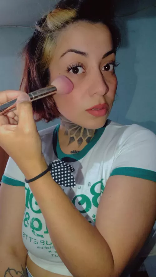 You might like to see how I put on makeup up to my lips. 