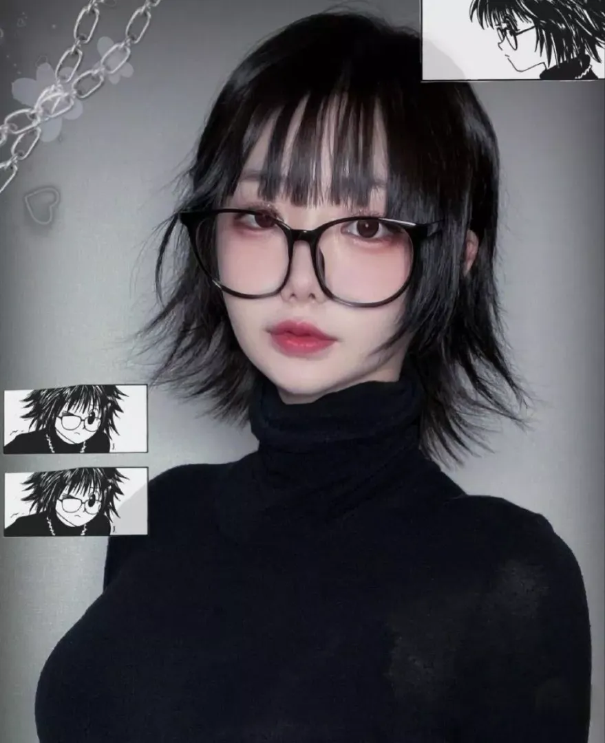 an Asian girl who likes to cosplay.. and more.. ;3 