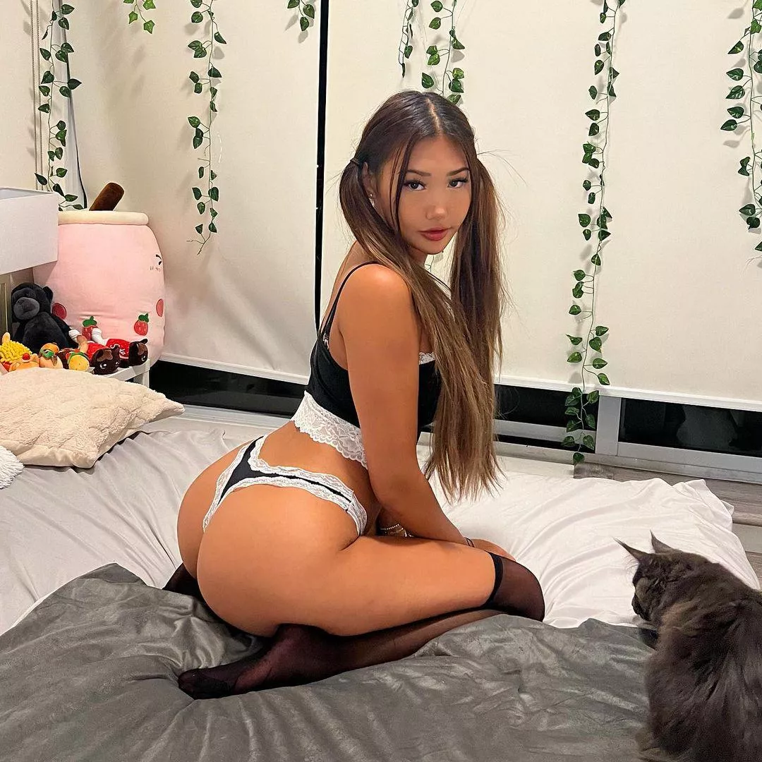 Bend me over and teach me a lesson