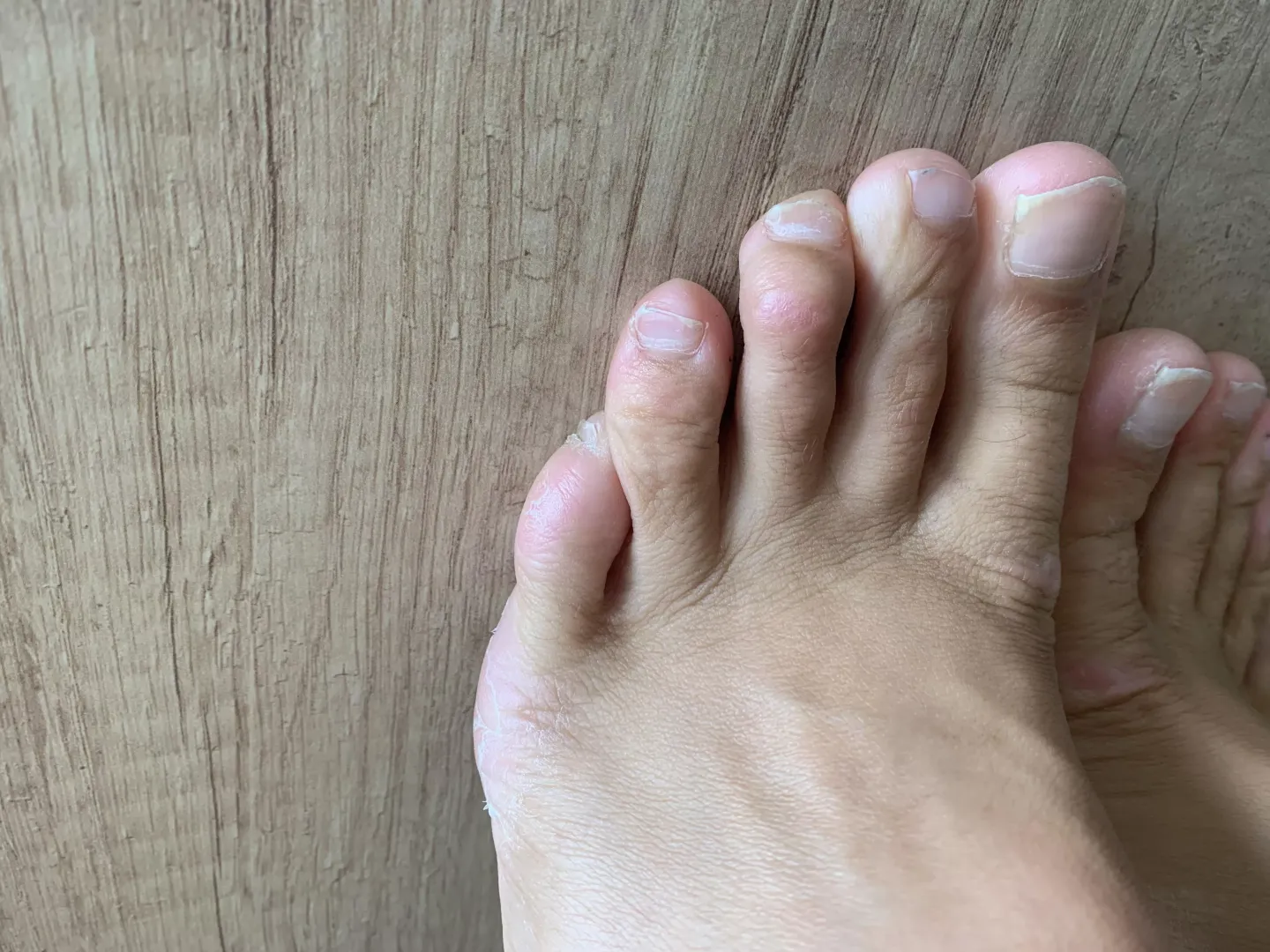 I love when someone lick my feet