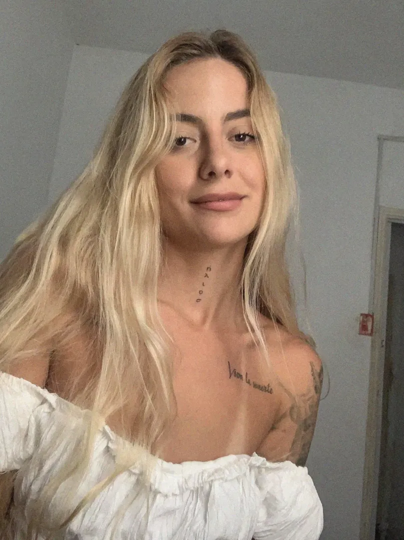 I’ve been told I'm a very good girl, always fulfilling Daddy’s dreams! F21