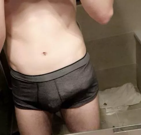 My flaccid bulge when I was a skinny 18 year old 