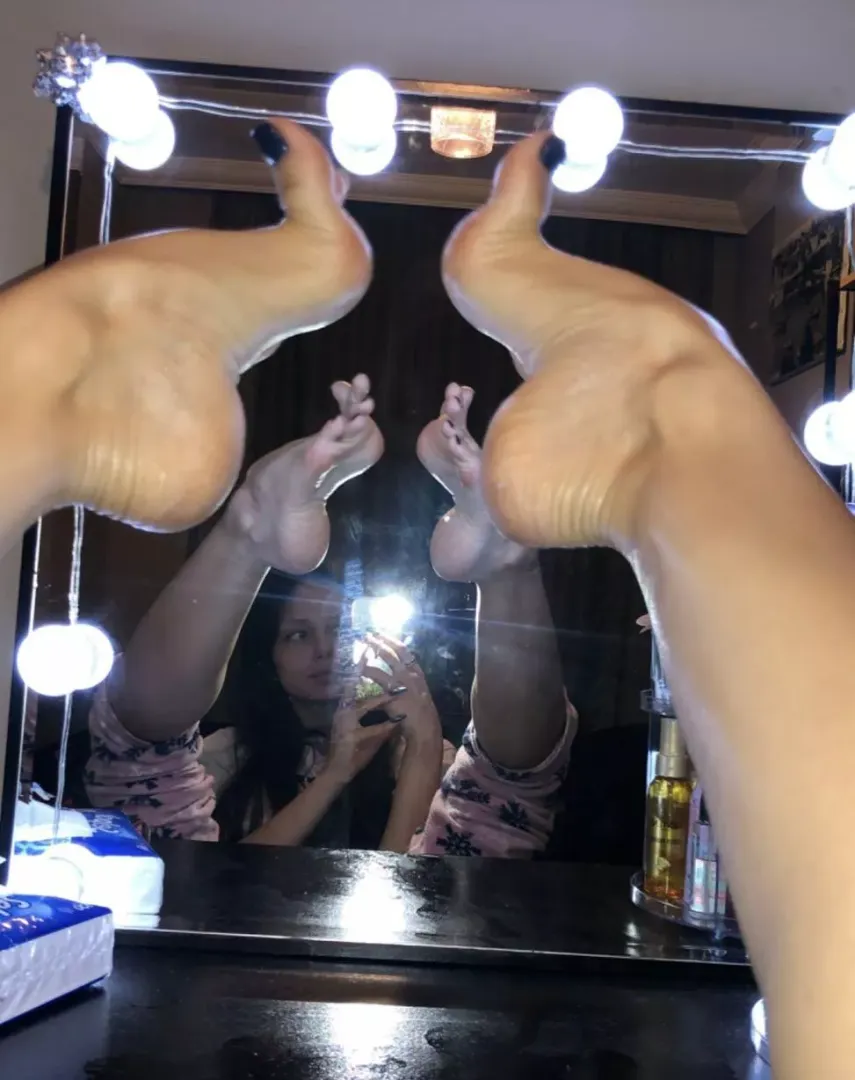 My soles like Nutella. Lick my feet