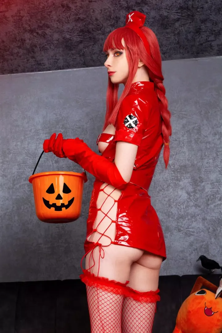 Nurse Makima cosplay
