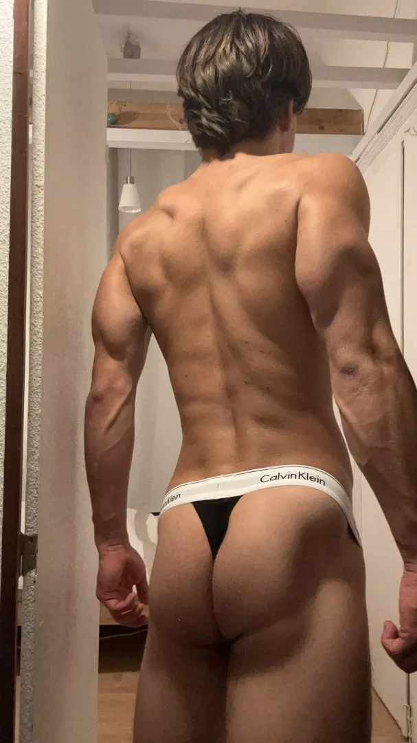 Wanna spread my butt?