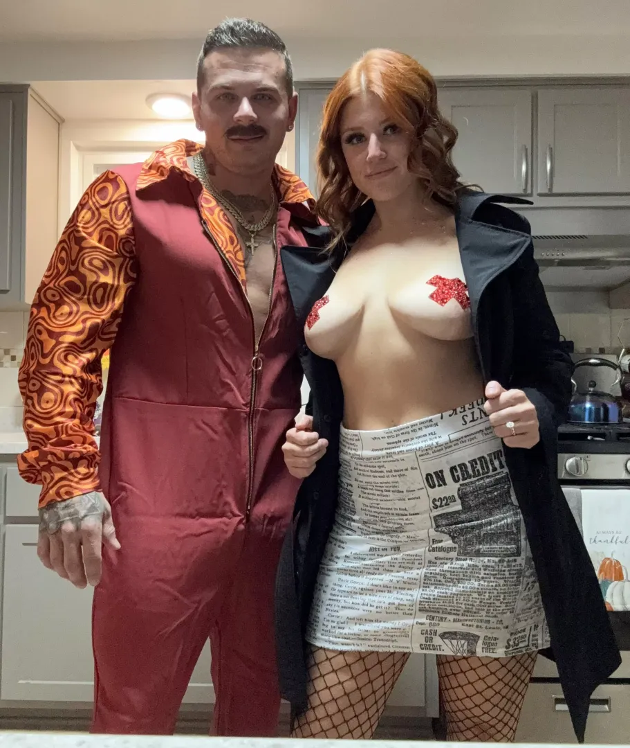 Who can guess what daddy and I went as for the swingers party last night! I’ll give you a hint- it’s not a couples costume, but a play on words that rhymes. 🧐