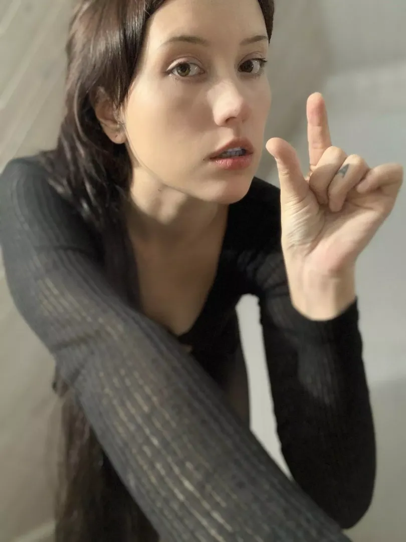 Your dick is so bad, I'm gonna throw up. 