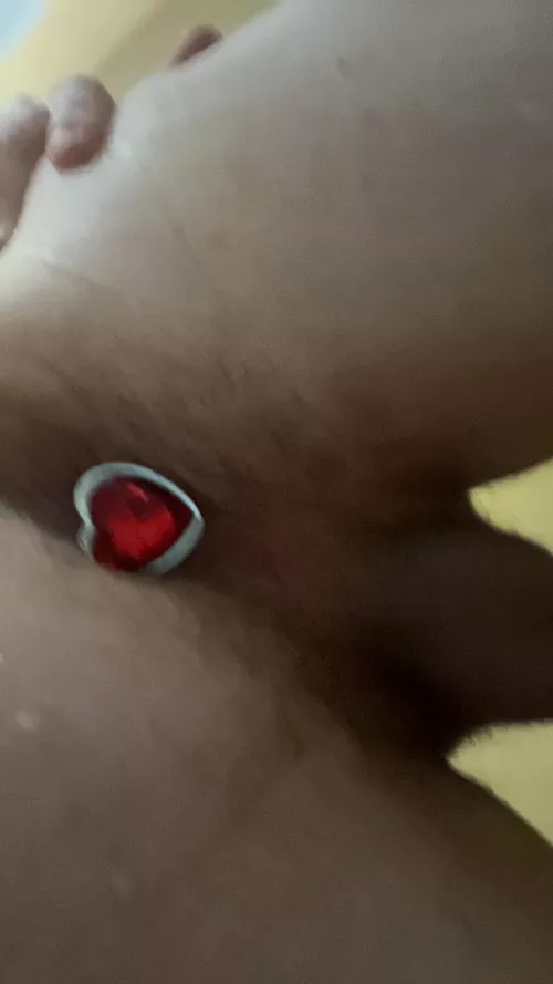 18 m, would love a female in nd that’s into being dominant 