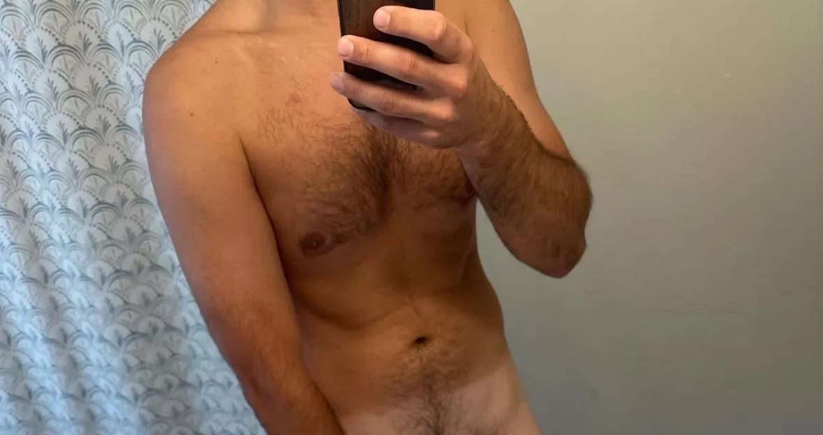 28 [m4f/mf] Downtown Dallas - looking for fun no