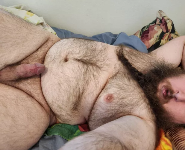 [32] Ready for a bear hug 