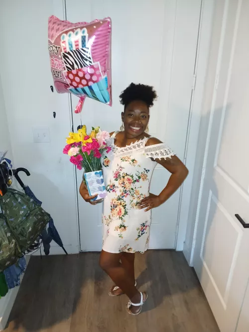 [33/33] [M/F] [AUSTIN Texas] - It's my gorgeous WIFES BDAY!!!!