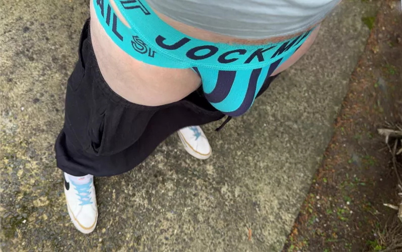 [35] how do I look? 😏