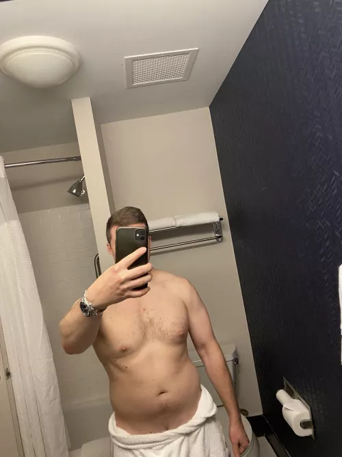 36 [M4F] business or pleasure? 