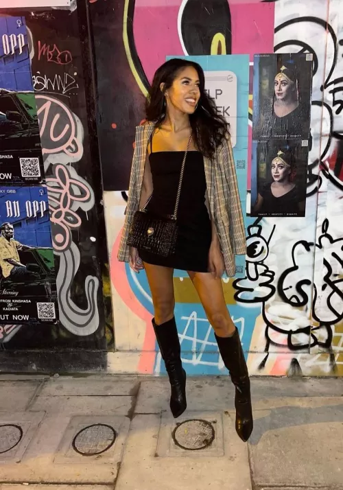 38 Yr Old freshly divorced 🇲🇽 Let's hope my son isn't on this site!