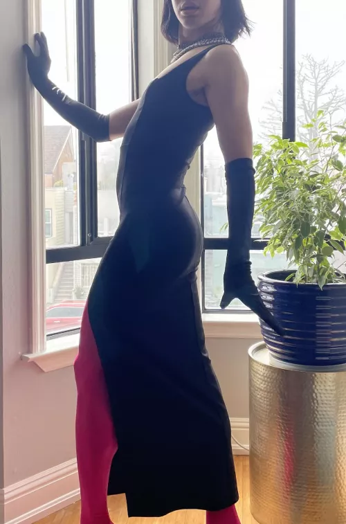 All sexy #SF hapa men pls send pics with your hello 💋