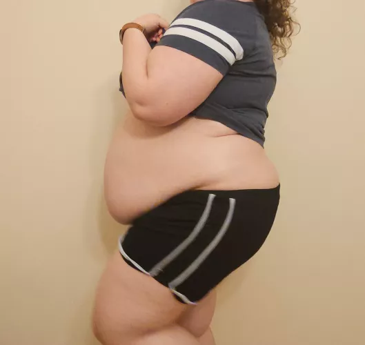 Big belly and back rolls!