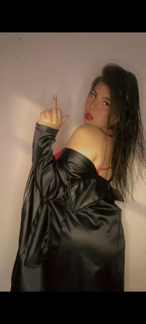 Could you bear the merciless humiliation? It's time to make me laugh!