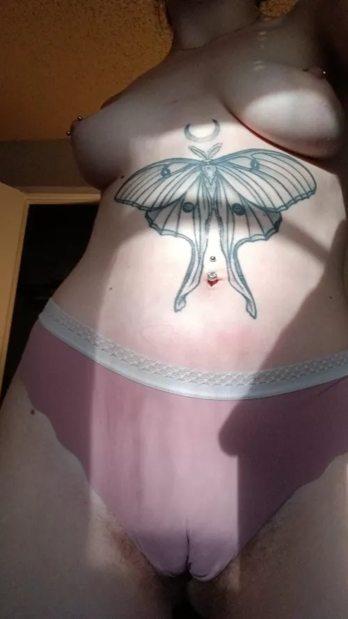 Cute little cameltoe