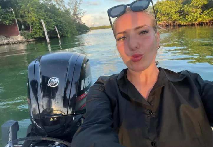 Do you enjoy it when a 19 F shows interest?