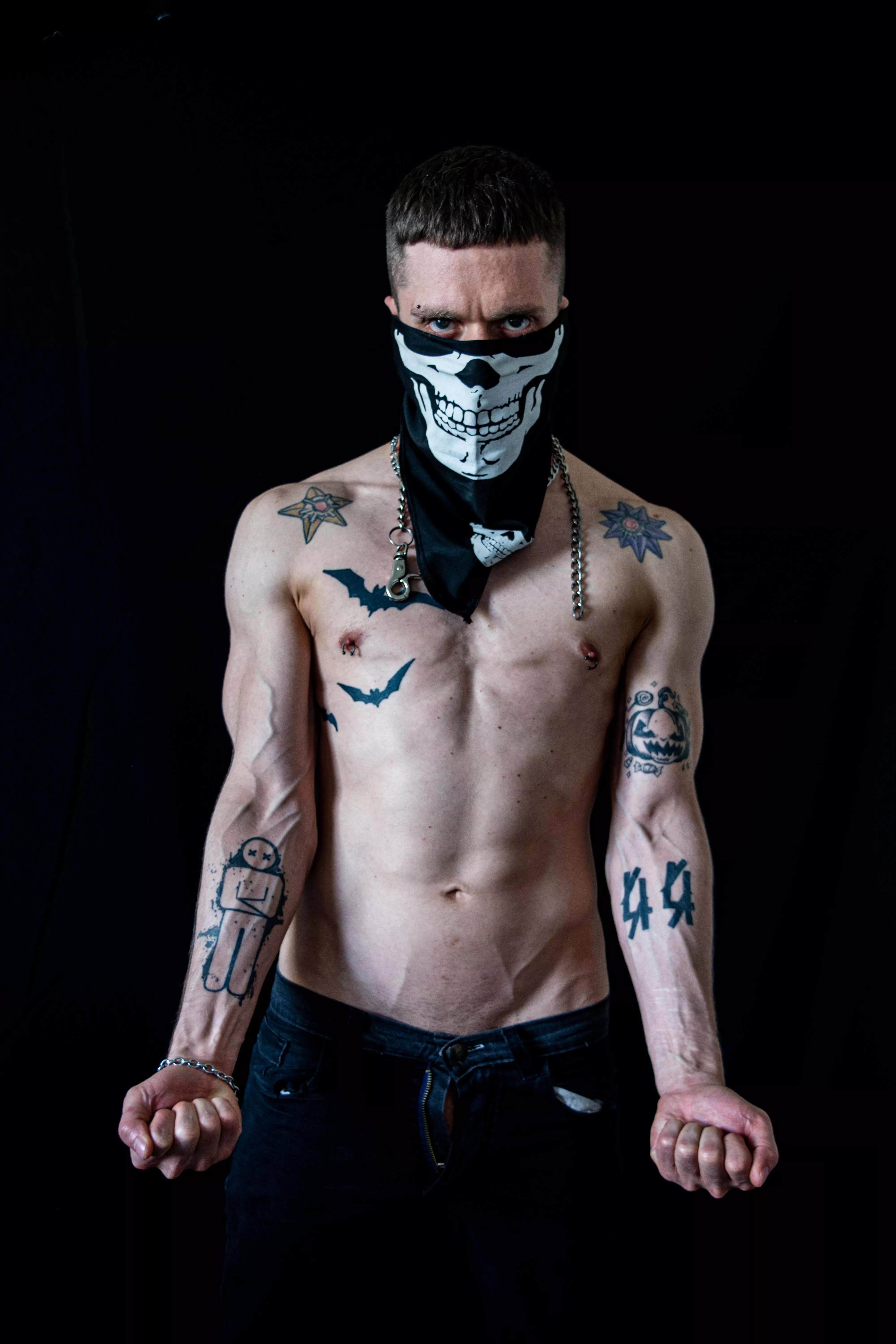 DO YOU LIKE MY SPOOKY TATOOES?