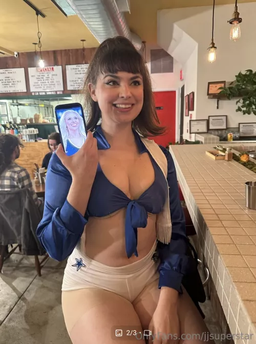 Everything is bigger in Texas! Hope you like my halloween costume :D