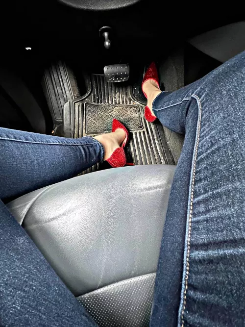 Girls trip weekend means you’re funding 🔥💜🔥 