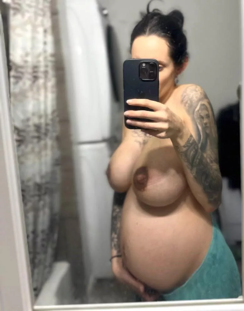 
Have you ever had sex with a pregnant woman? If not, you should!