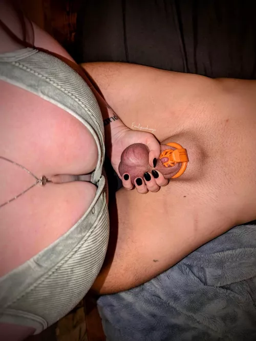 Here's your reminder to grab the day by the balls and make it your bitch 😈 Happy Titty Tuesday 🤭😘