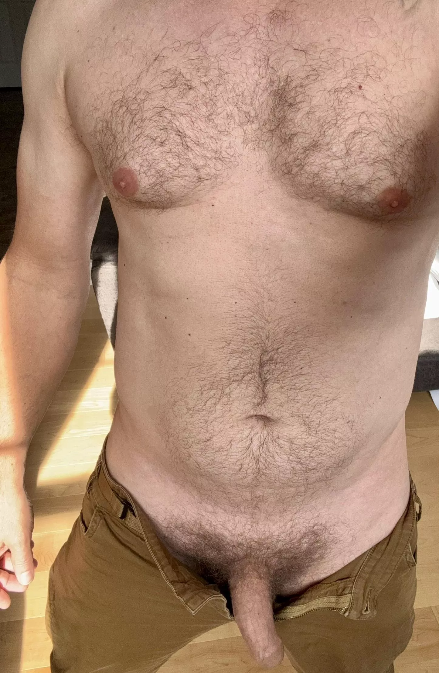 How do you like my dadbod? (51)