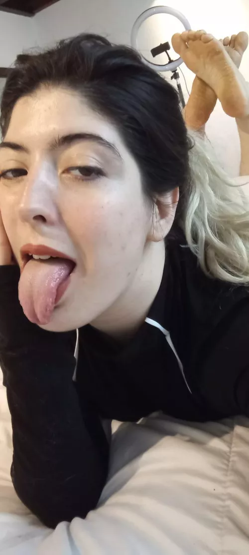 I bet i could get your dick and your balls all together in my mouth, you have me drooling