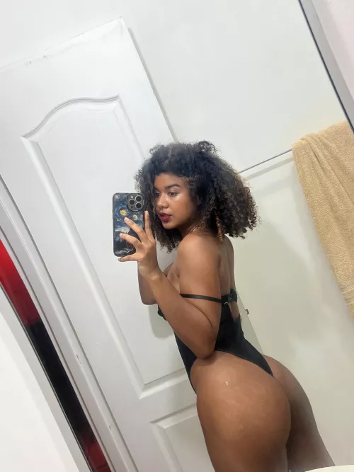 I crave a cock stretching my asshole