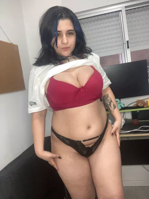 I might just be your next girlfriend