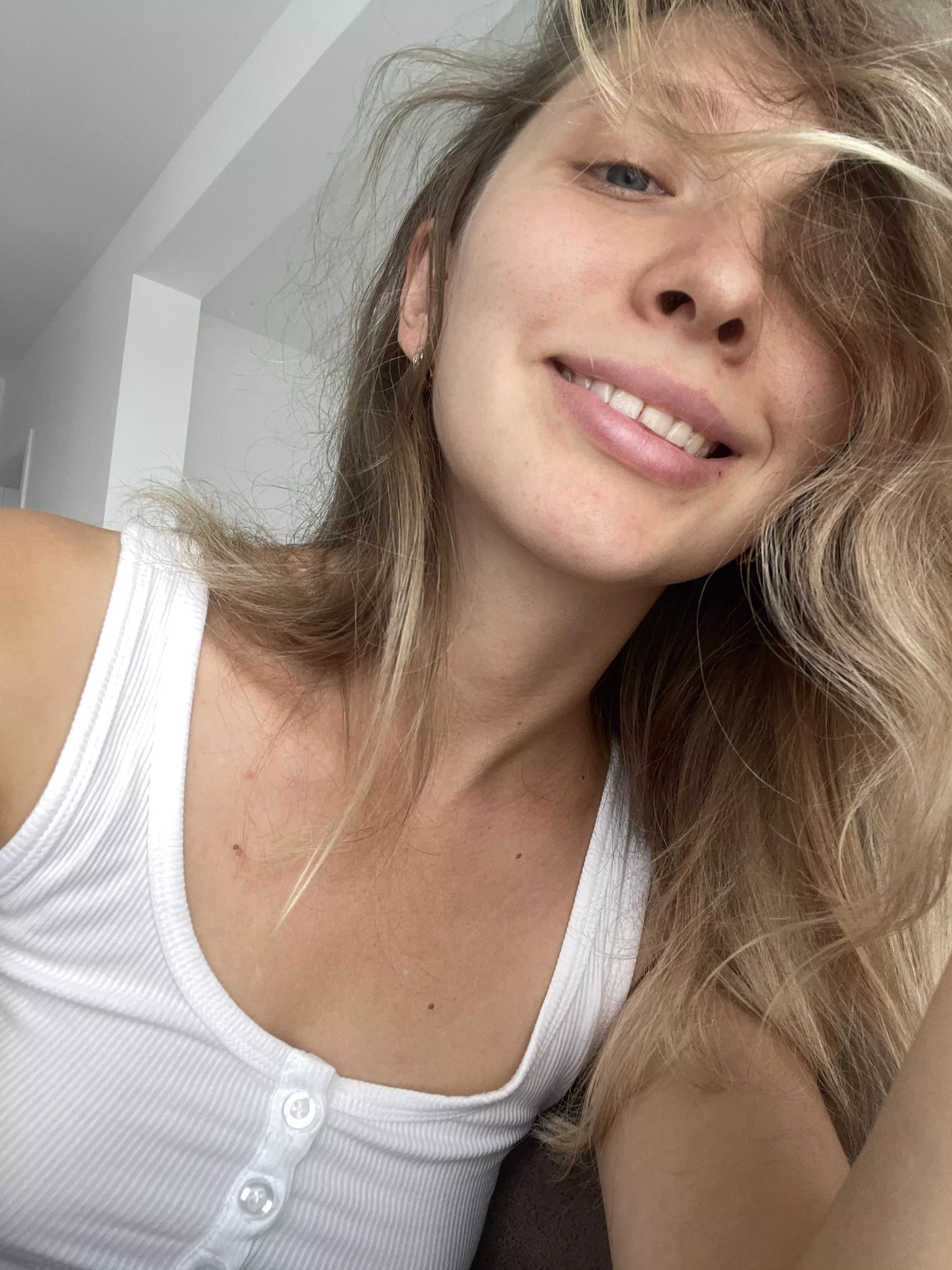 I thought my lips look good in this shot